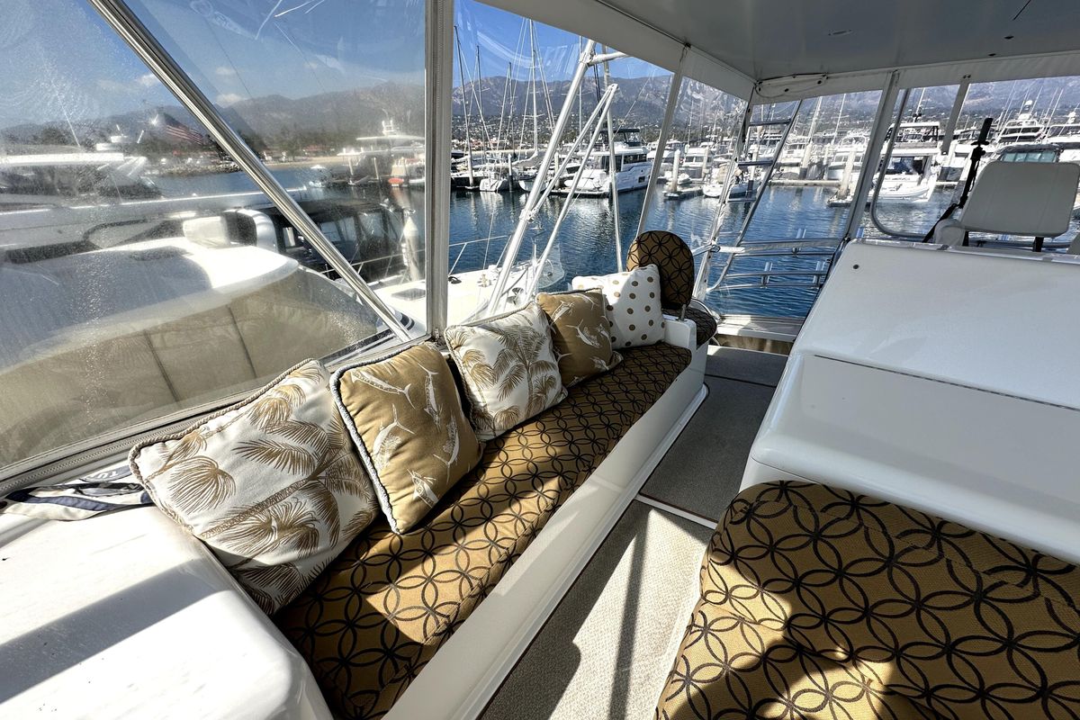 2003 Viking 63 