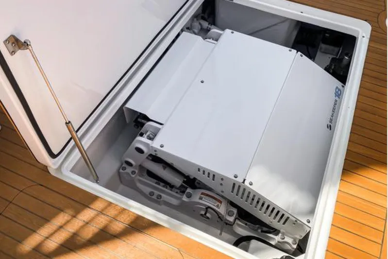 Reel Inn Yacht Photos Pics Sea Keeper 18 Stabilizer