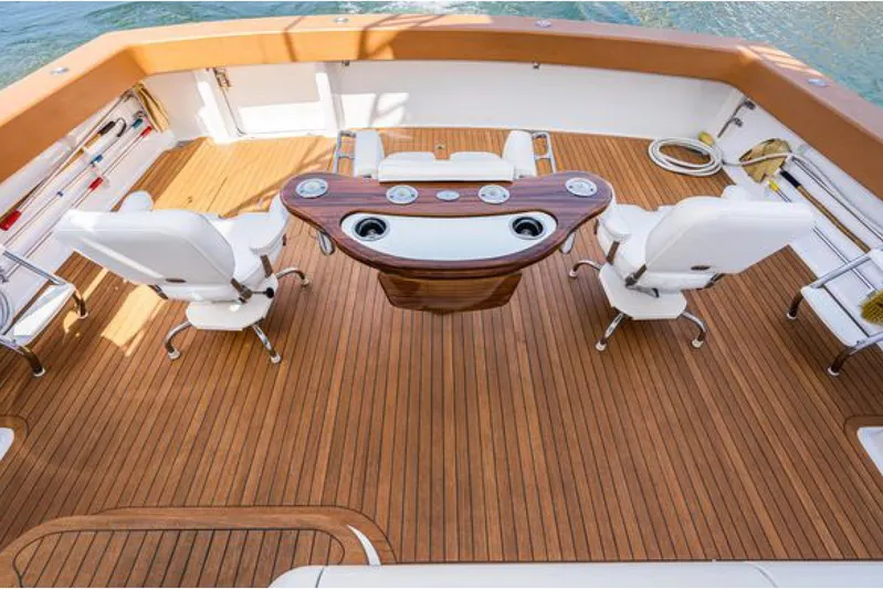 Reel Inn Yacht Photos Pics Aft deck with fighting chairs