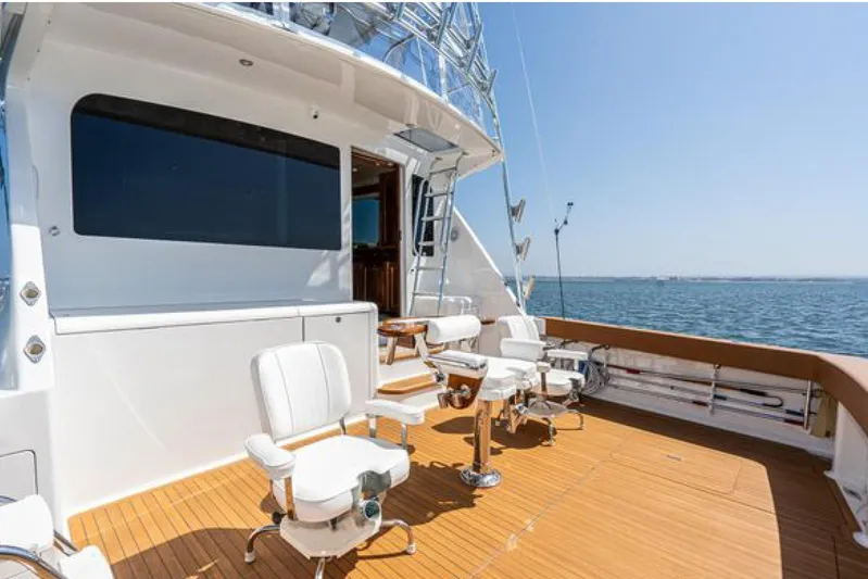 Reel Inn Yacht Photos Pics Aft deck with fighting chairs