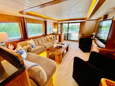 Yacht