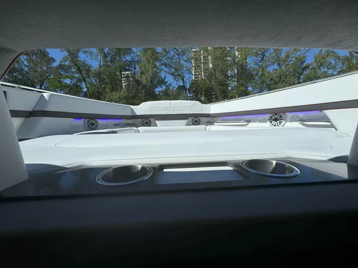 Aseage Yacht Photos Pics 2022 Formula 380 Super Sport Crossover OB interior with sleek design and cup holders.