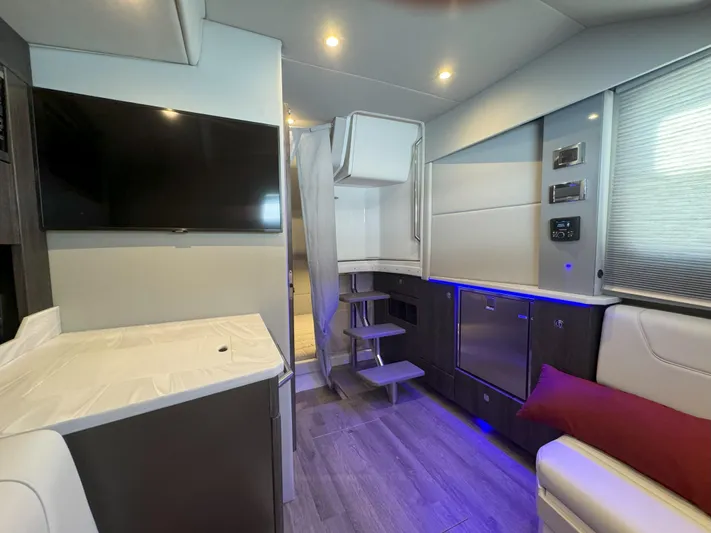 Aseage Yacht Photos Pics Interior of 2022 Formula 380 Super Sport Crossover OB, featuring modern design and amenities.