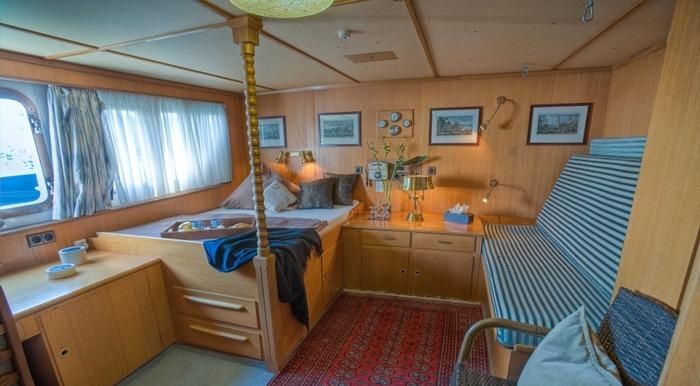 1982-175-6-husumer-schiffswerft-displacement-twin-screw-motor-yacht