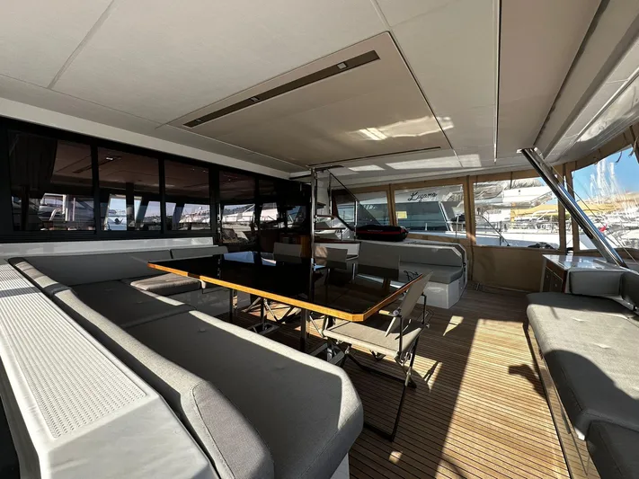 Isola Yacht Photos Pics fountaine pajot samana 59 cockpit