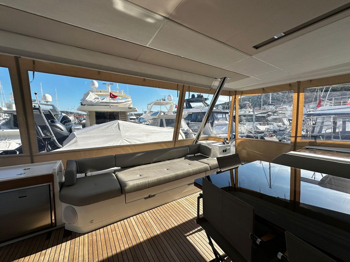 2024 Fountaine Pajot 61 