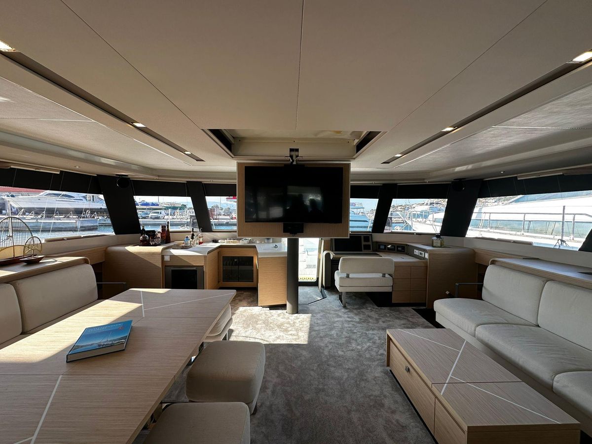 2024 Fountaine Pajot 61 