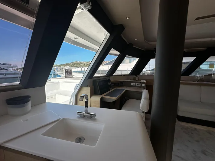 Isola Yacht Photos Pics fountaine pajot samana 59 saloon