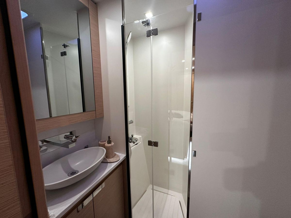 2024 Fountaine Pajot 61 