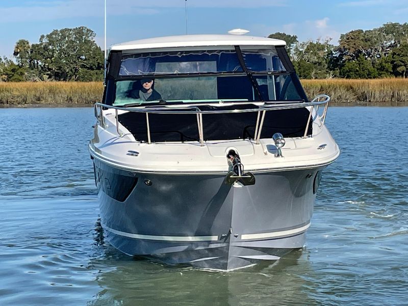 2022 Sea Ray 320 SUNDANCER 3X OUTBOARDS