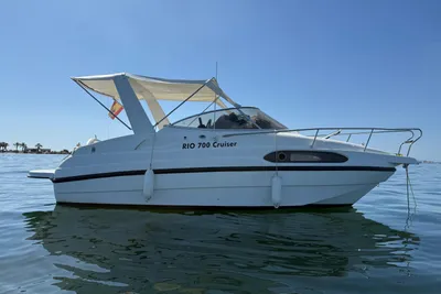 2000 Rio Yachts 700 cruiser