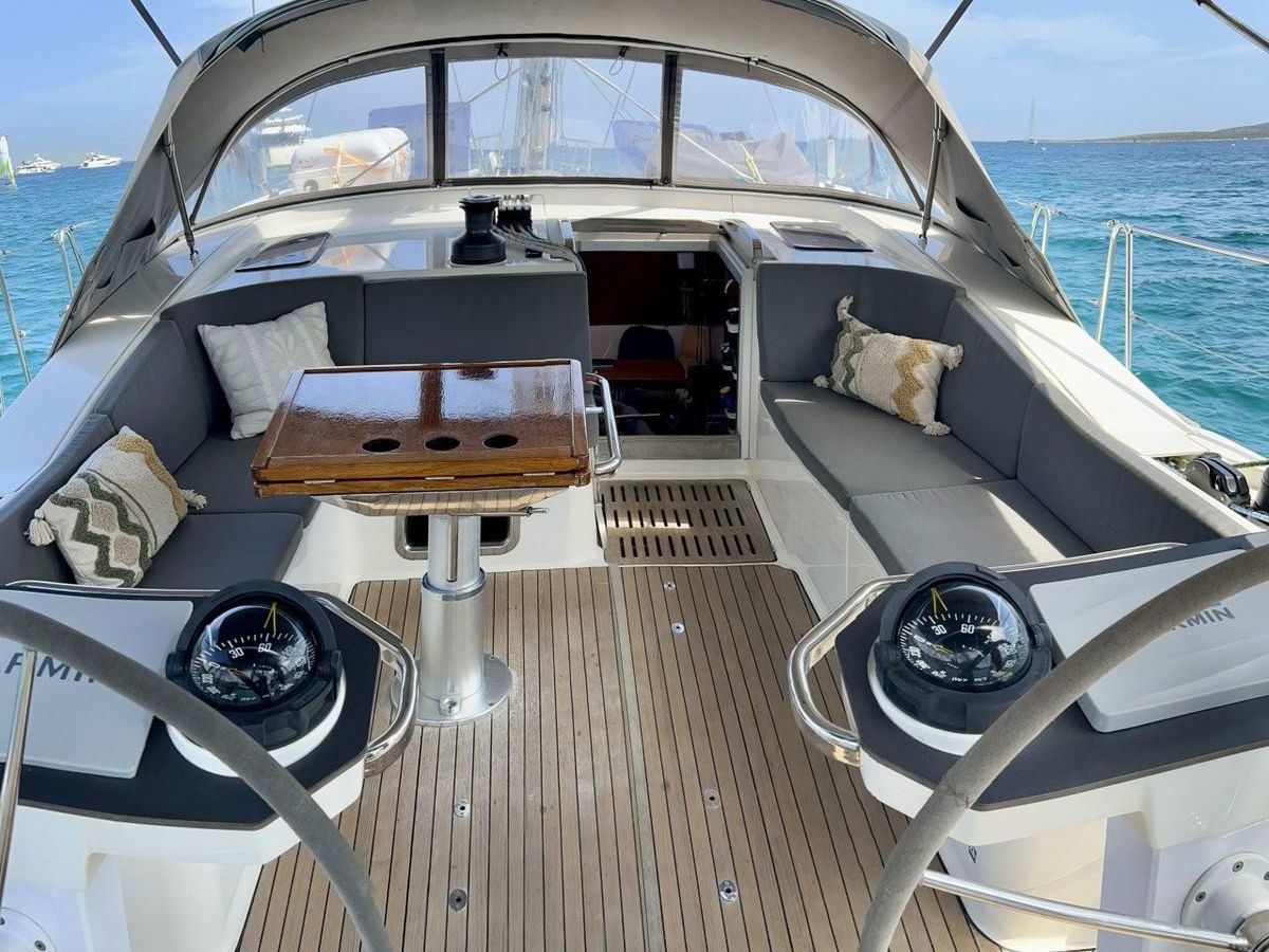 2017 Bavaria 46 