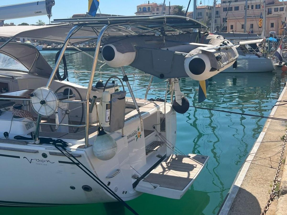 2017 Bavaria 46 