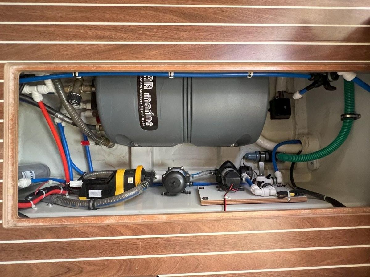 2017 Bavaria 46 