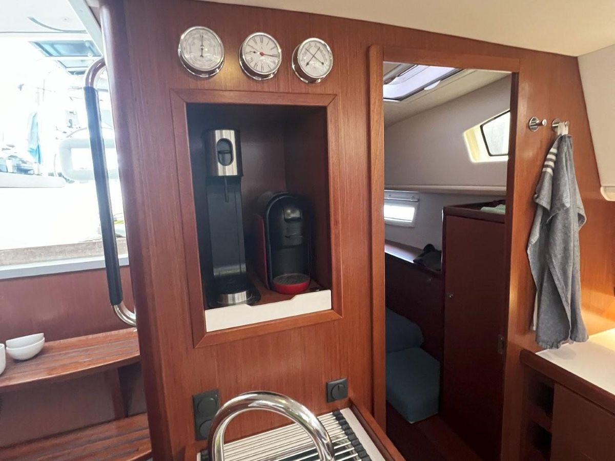 2017 Bavaria 46 