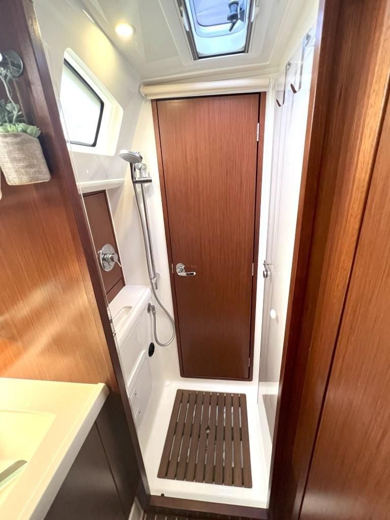 2017 Bavaria 46 