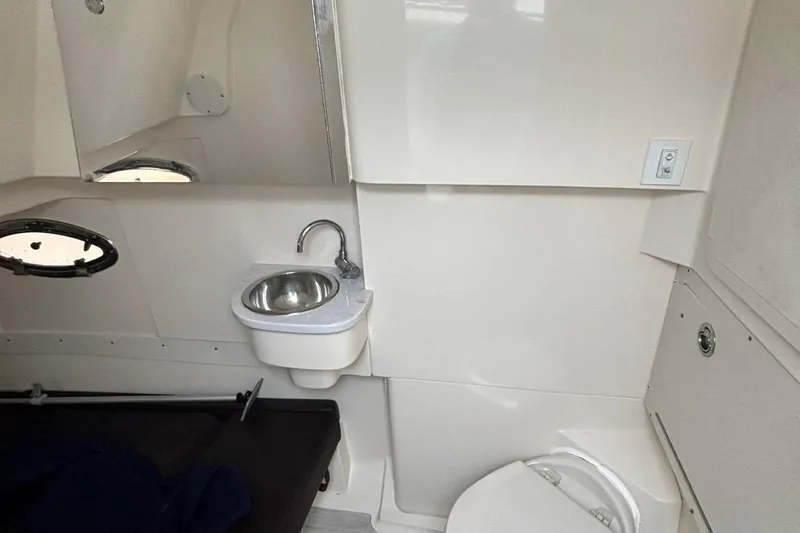 The Last Resort Yacht Photos Pics 