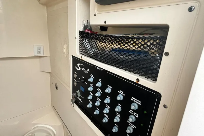 The Last Resort Yacht Photos Pics 