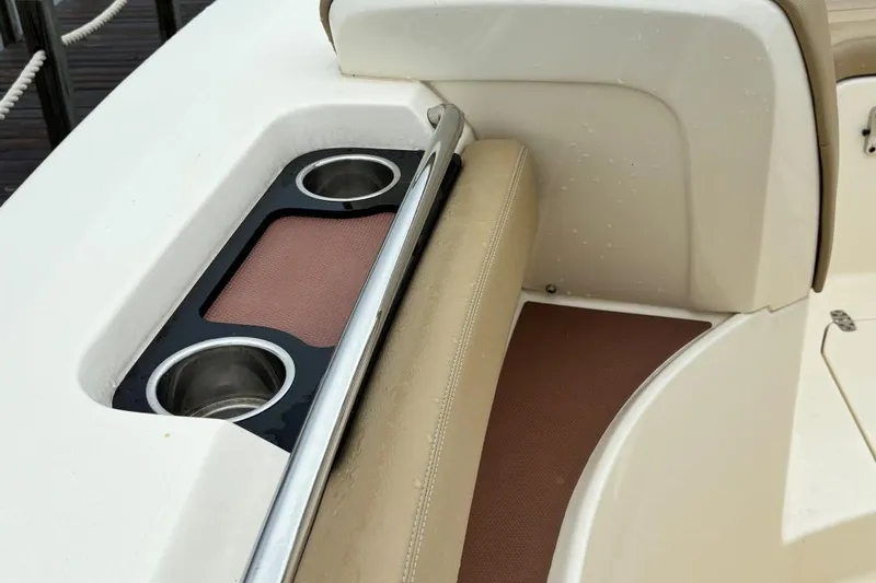 The Last Resort Yacht Photos Pics 