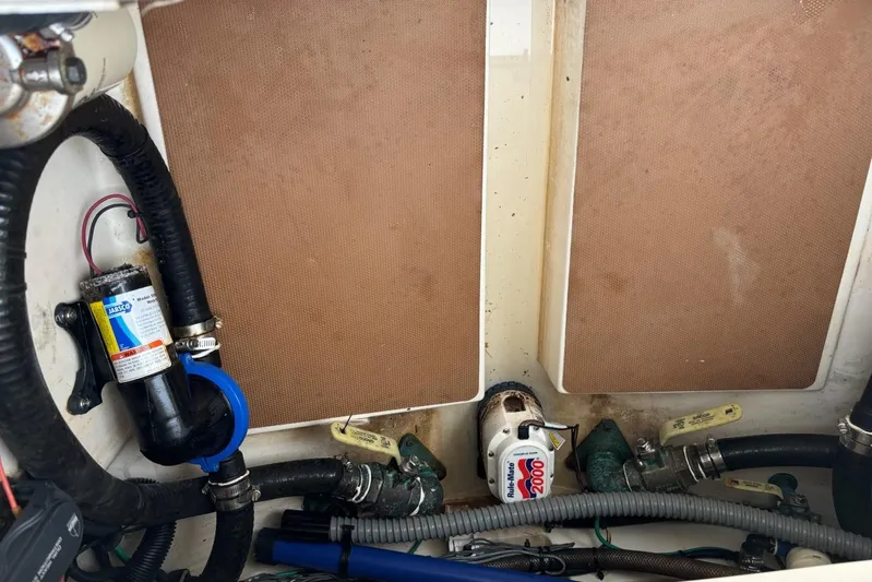 The Last Resort Yacht Photos Pics 