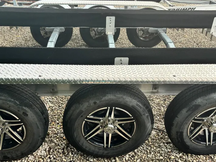 The Last Resort Yacht Photos Pics 