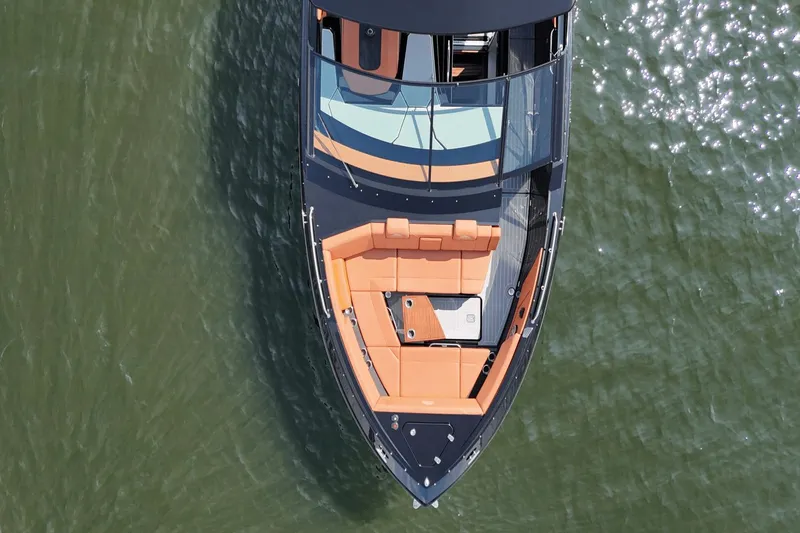 Lizzy Made It Happen Yacht Photos Pics 