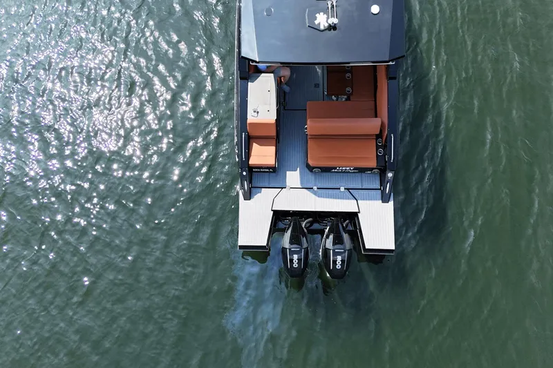 Lizzy Made It Happen Yacht Photos Pics 