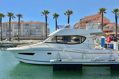 2011 Jeanneau Merry fisher 10 Fly