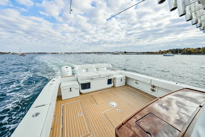 Liberado Yacht Photos Pics Aft Deck From Starboard