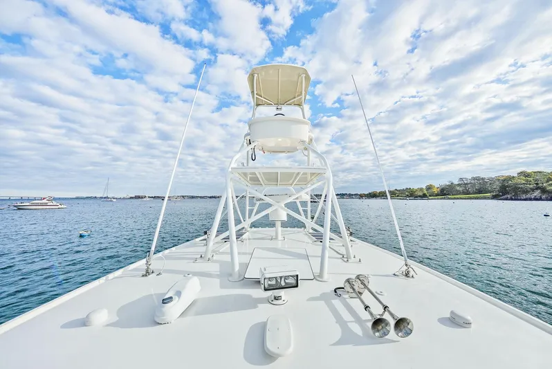 Liberado Yacht Photos Pics T-Top & Gap Tower