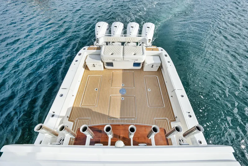 Liberado Yacht Photos Pics Aft Cockpit From Tower