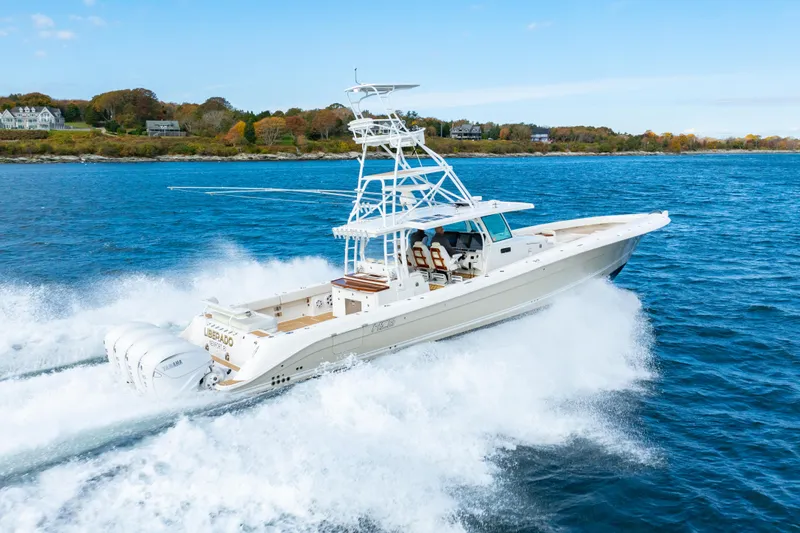 Liberado Yacht Photos Pics Starboard Side, Running