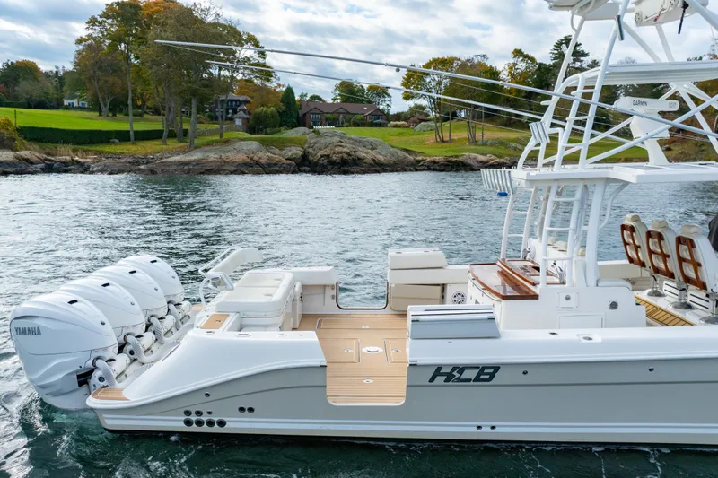 Liberado Yacht Photos Pics Starboard Aft Qtr Alternate