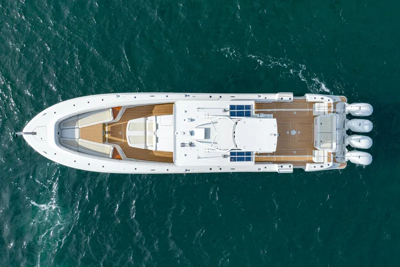Liberado Yacht Photos Pics Overview