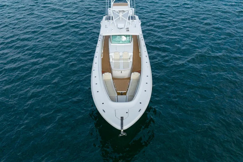 Liberado Yacht Photos Pics Bow Overview