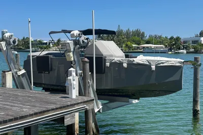 De Antonio Yachts D28