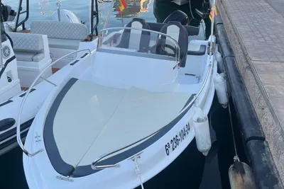 2024 B2 Marine CAP FERRET 472 SUNDECK