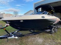 2020 Stingray 235 LR