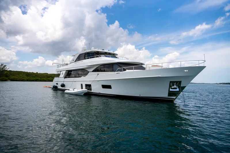 Zephyr Yacht Photos Pics Ocean Alexander 100 Zephyr-Profile