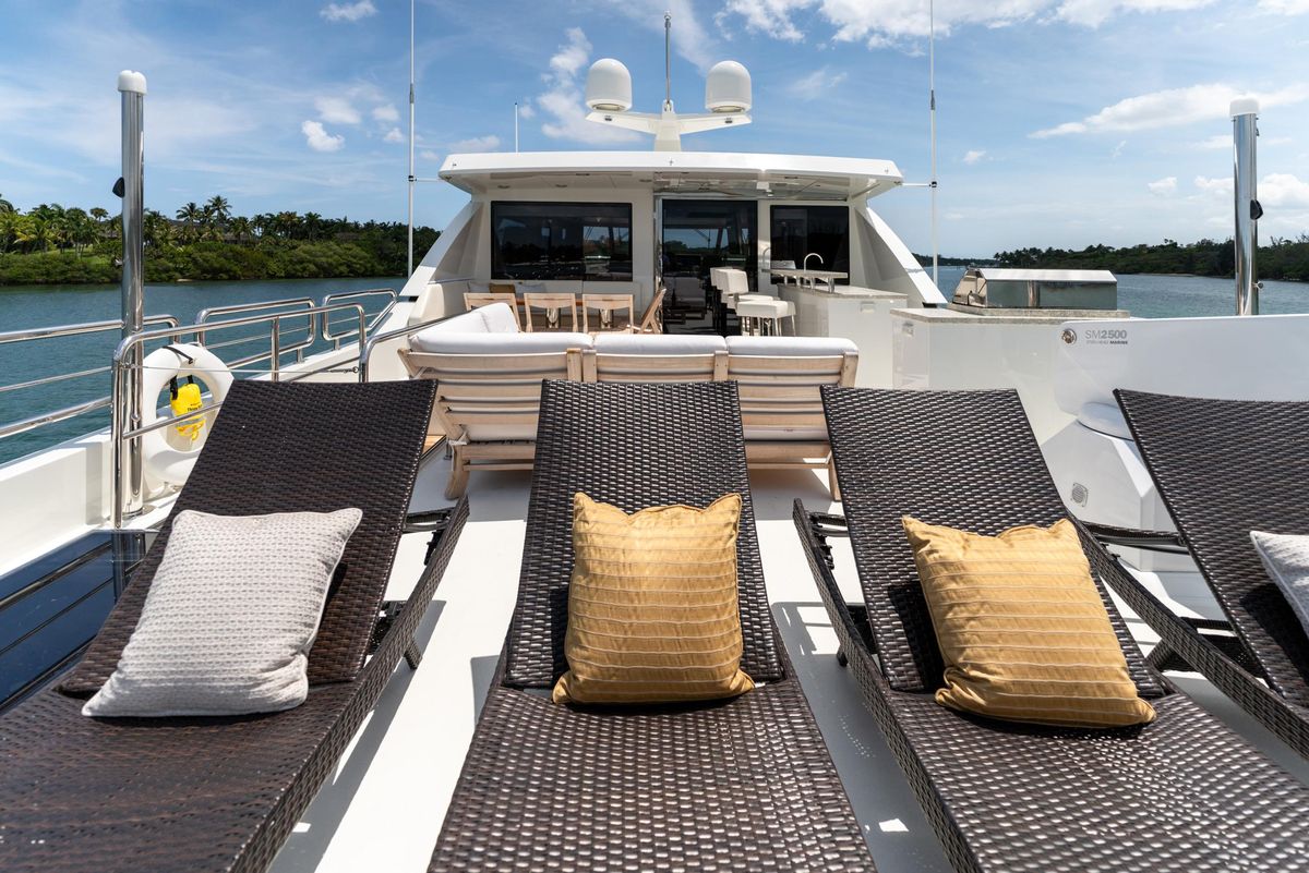 2019 Ocean Alexander 100 
