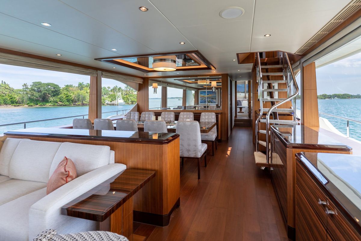 2019 Ocean Alexander 100 