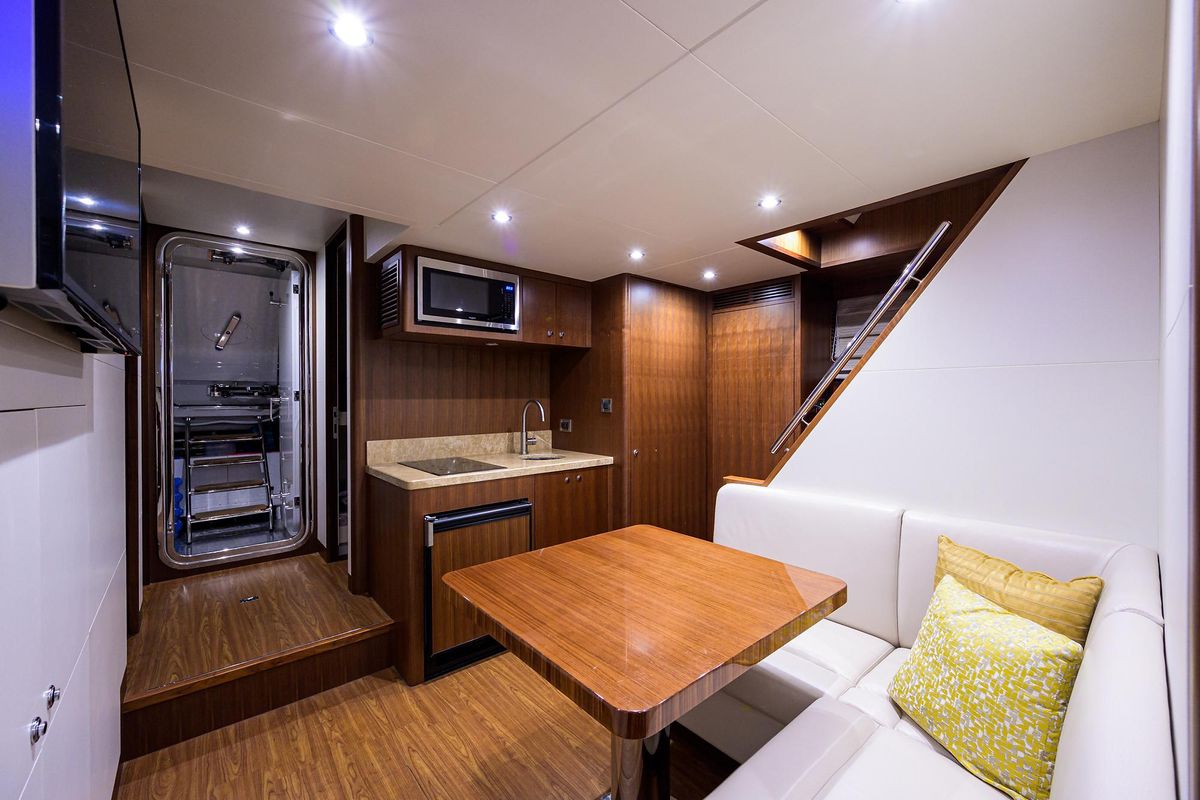 2019 Ocean Alexander 100 