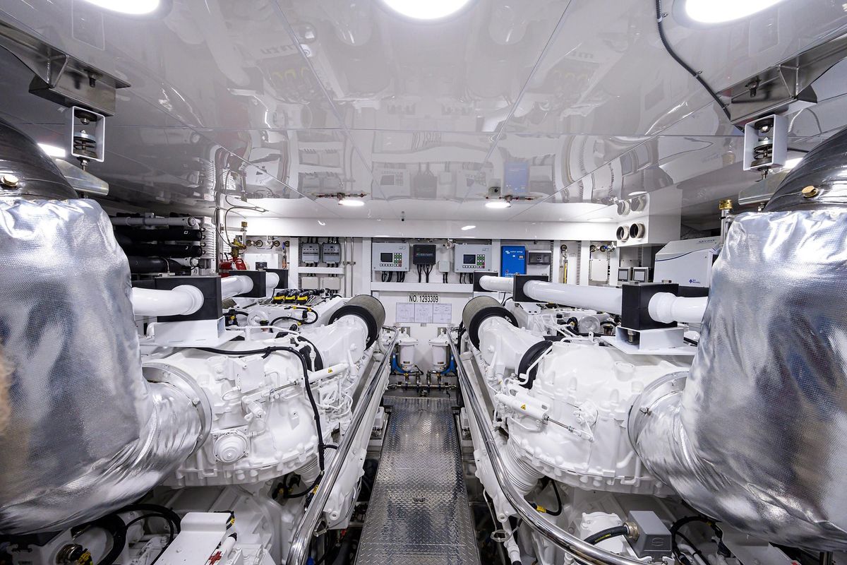 2019 Ocean Alexander 100 