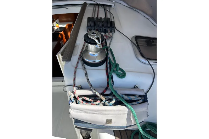 Banyan Sea Yacht Photos Pics Winch and ropes on 2008 Beneteau Oceanis 43 sailboat deck.