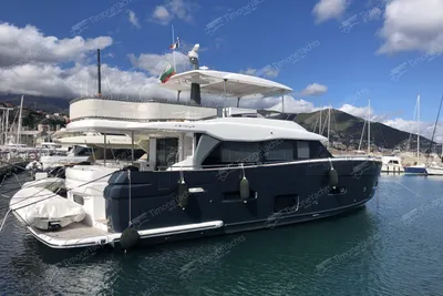 2018 Azimut Magellano 66