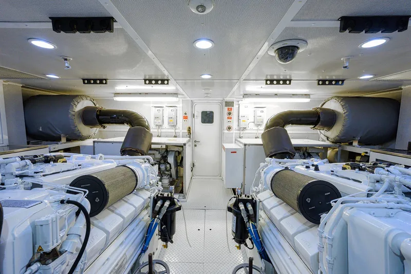 Hard Times Yacht Photos Pics 