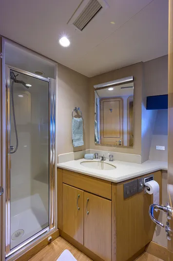 Hard Times Yacht Photos Pics 