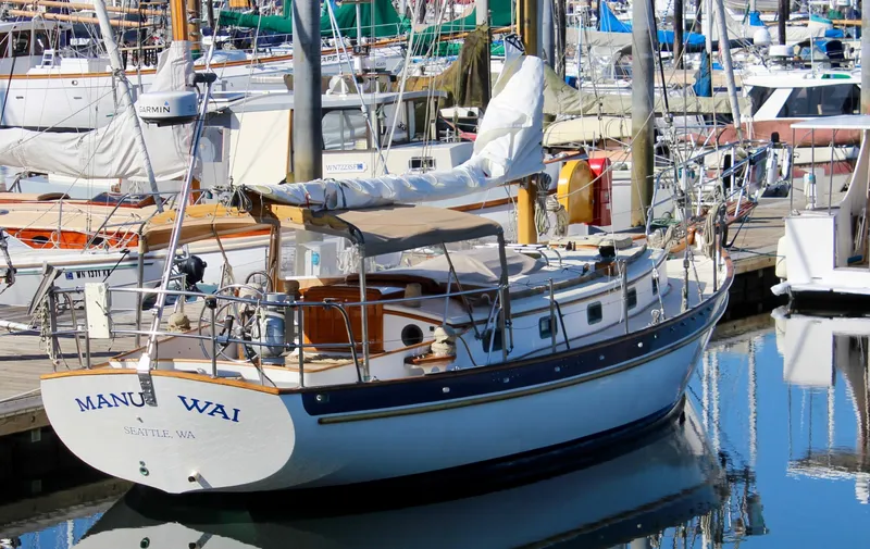 Manu Wai Yacht Photos Pics 