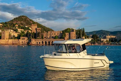 2022 Quicksilver 625 Pilothouse