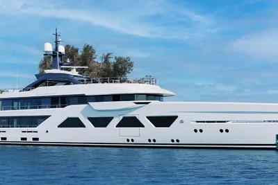 Amels 60